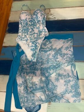 Toile Design One Piece Bathing Suit w/Matching Sarong